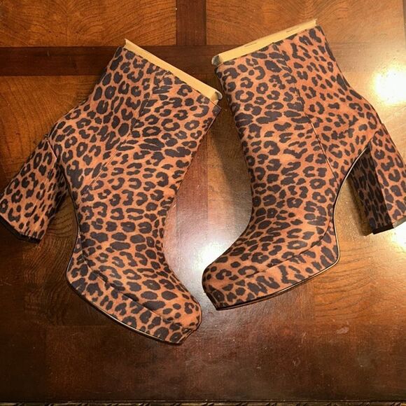 Jessica Simpson Cheetah Print Platform Ankle Boots(Size 9.5M) - Picture 4 of 10